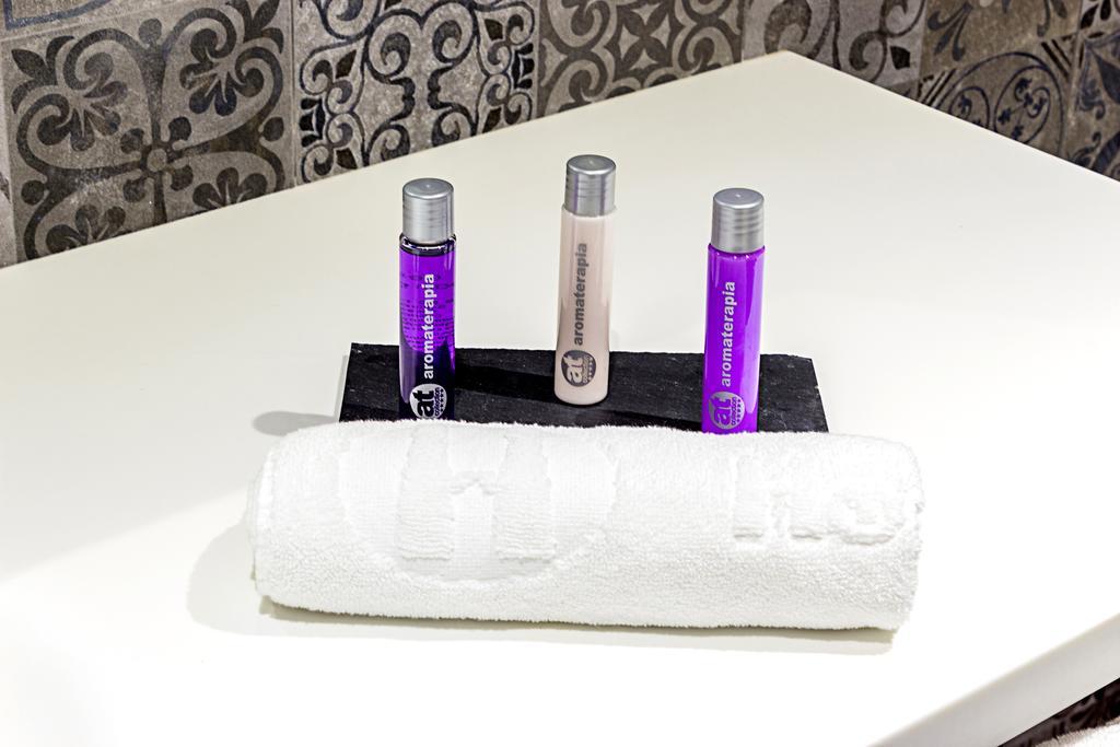 Doppelzimmer mit Whirlpool-Badewanne