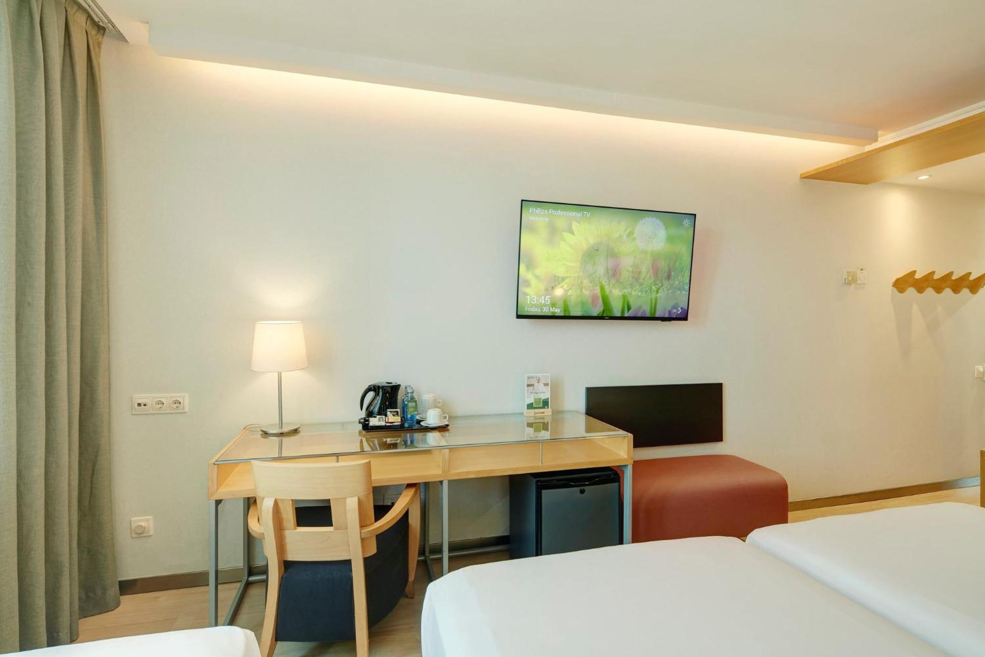 Zweibettzimmer mit Zustellbett