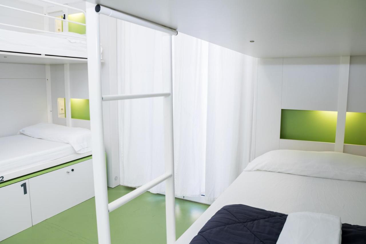Bed 4-Bed Dormitory Room